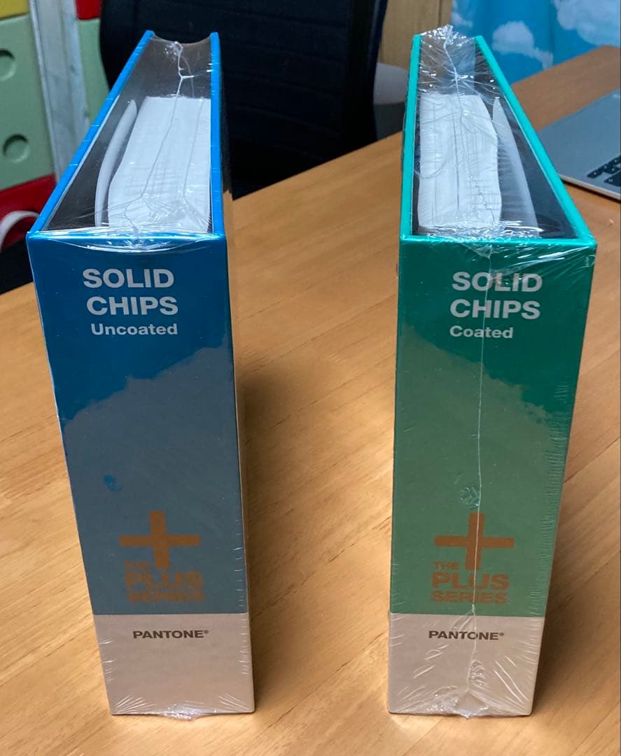 その他 PANTONE Solid Chips Uncoated & Coated