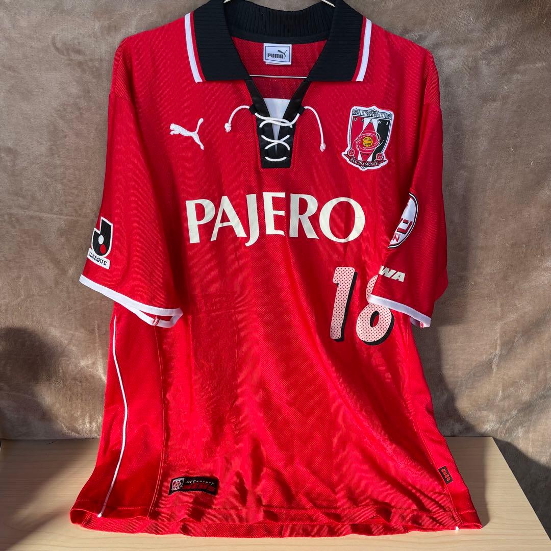 浦和レッズ　2001年ユニフォーム　浦和レッドダイヤモンズ　サイン入り　18番