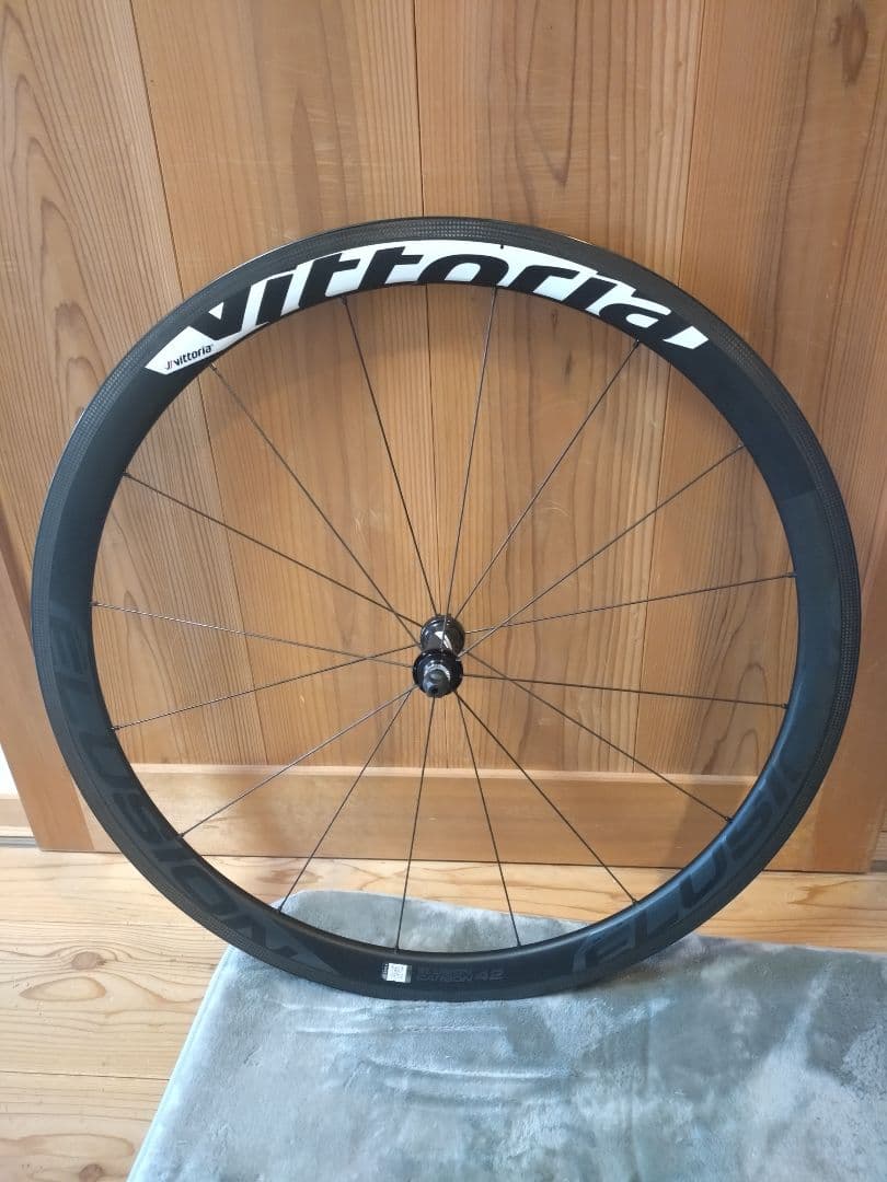 Vittoria前後カーボンホイールセット（ホイール、スプロケ、ブレーキシュー）