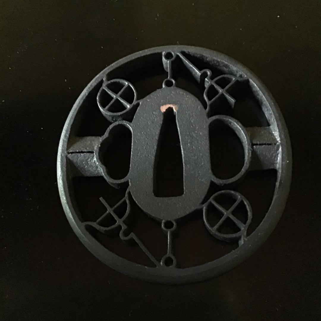 鐵地透　鍔　「馬銜」ハミ轡　赤坂透鍔　江戸時代　　　　　　　　書鍔箱