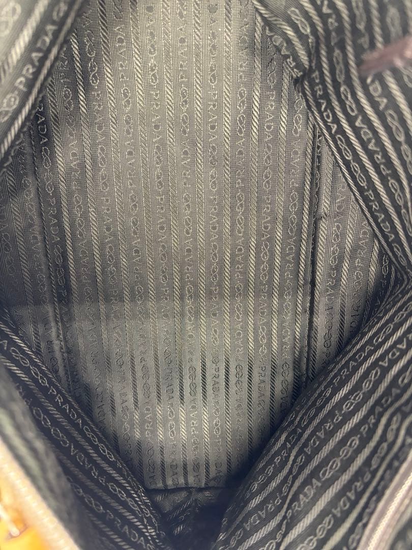 【ショッパー付】プラダ ハンドバッグ レザー 南京錠 ラウンドファスナー