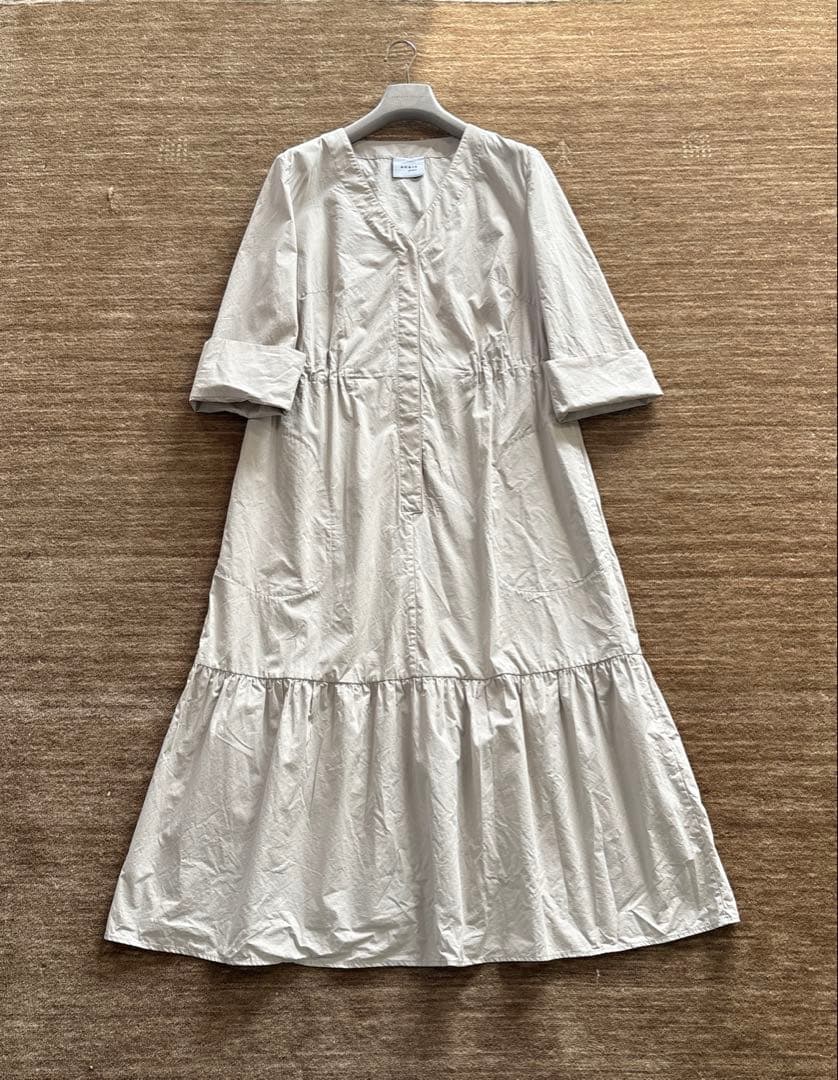 専用　　アクリス AKRIS punto ベージュ ワンピース