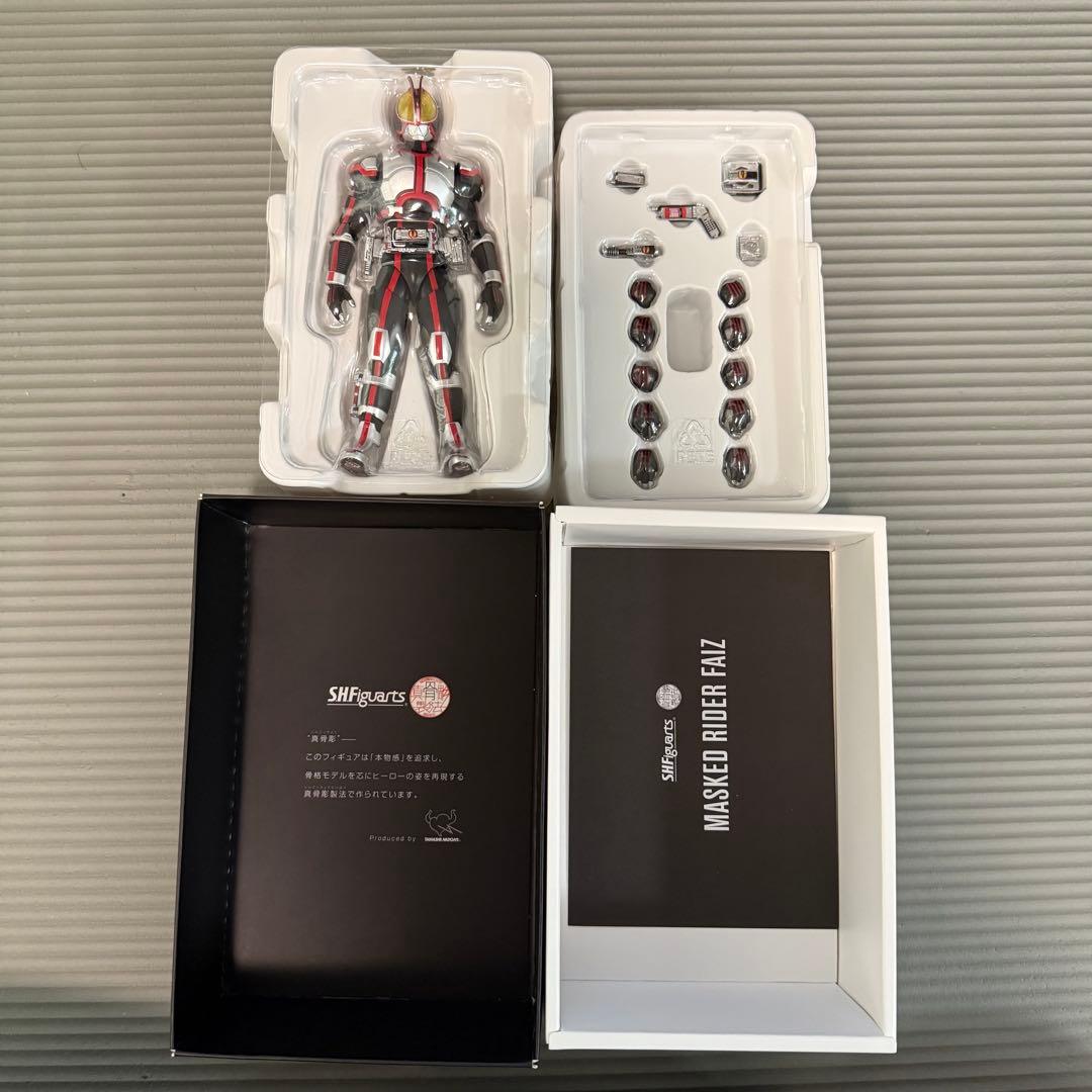 真骨彫S.Hフィギュアーツ仮面ライダーファイズ