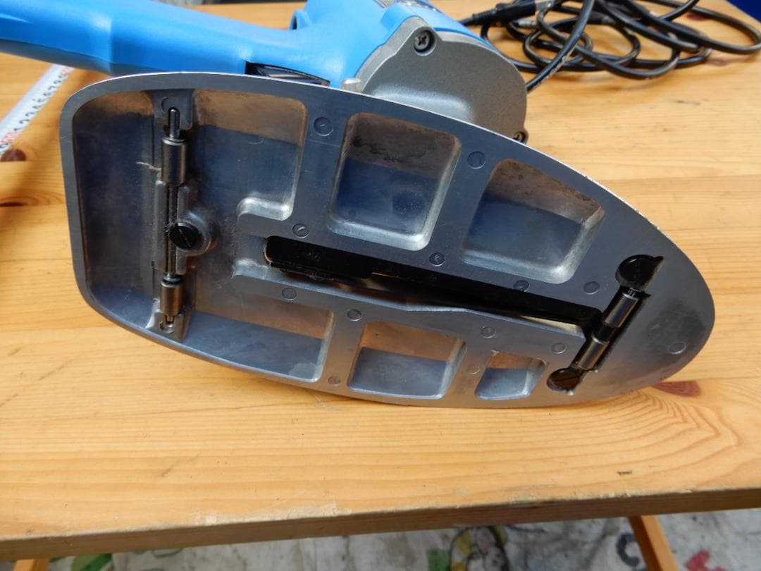 サプリナ　裁断カッター　中古作動品　CR-100A　アクタスカッター