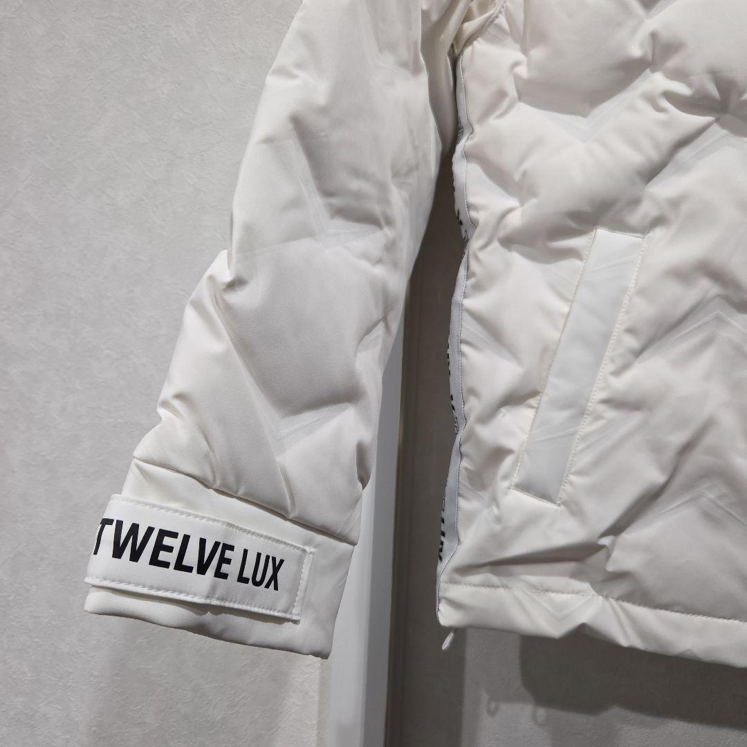 Twelve Lux フード付きダウンジャケット ホワイト