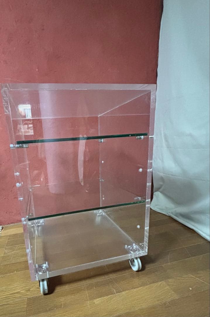 アクリル製　キャスター付き　ショーケース 棚　ガラス棚板2枚付き
