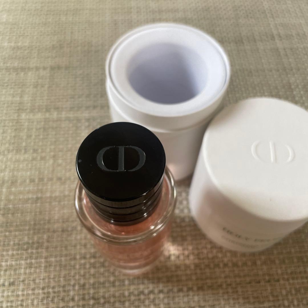 クリスチャンディオール　HOLY PEONY オードパルファム　40ml