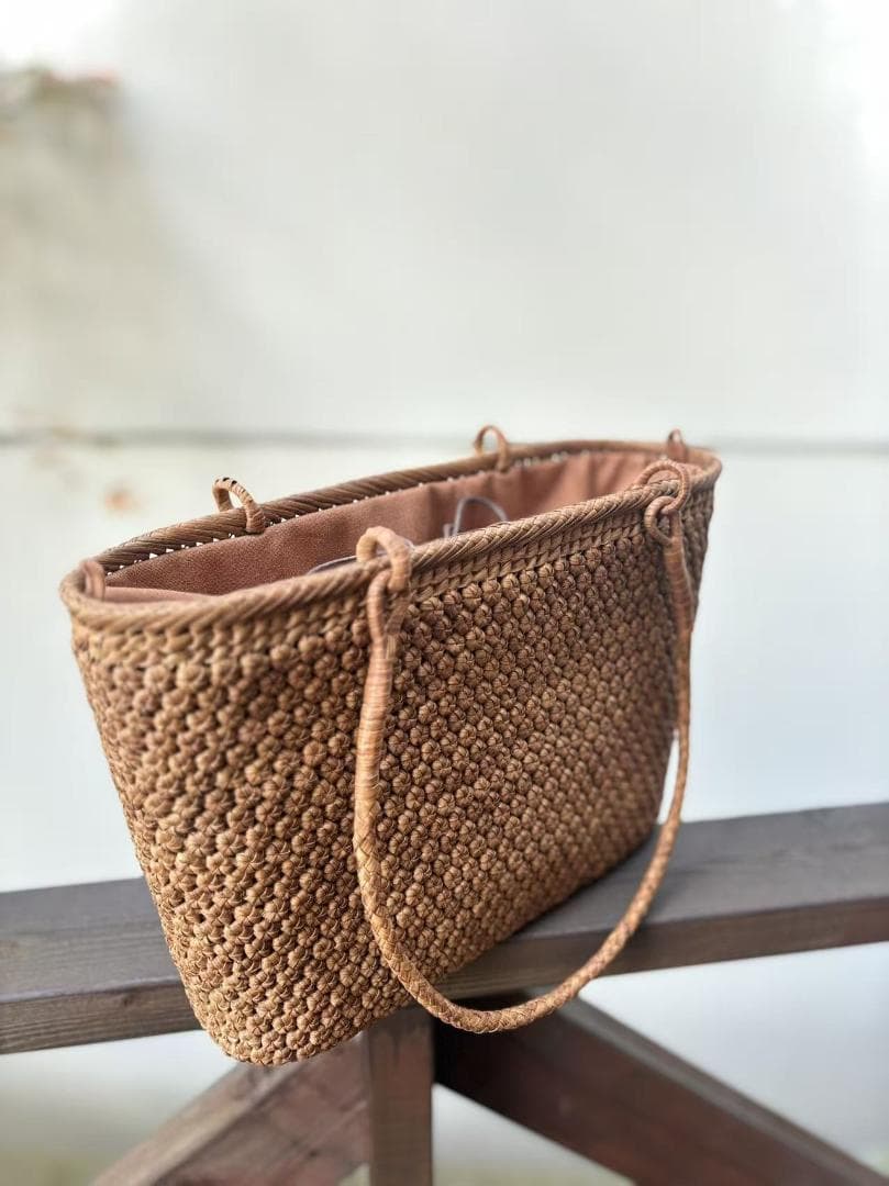 山葡萄籠バッグ　手作り　かごバッグ　細ひご　小花編み　肩掛けタイプ