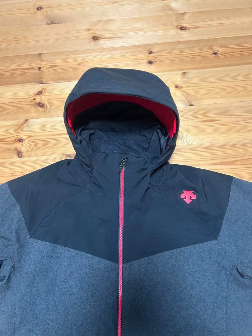 DESCENTE スキーウェア　メンズ グレー/黒/赤　M 上下セット