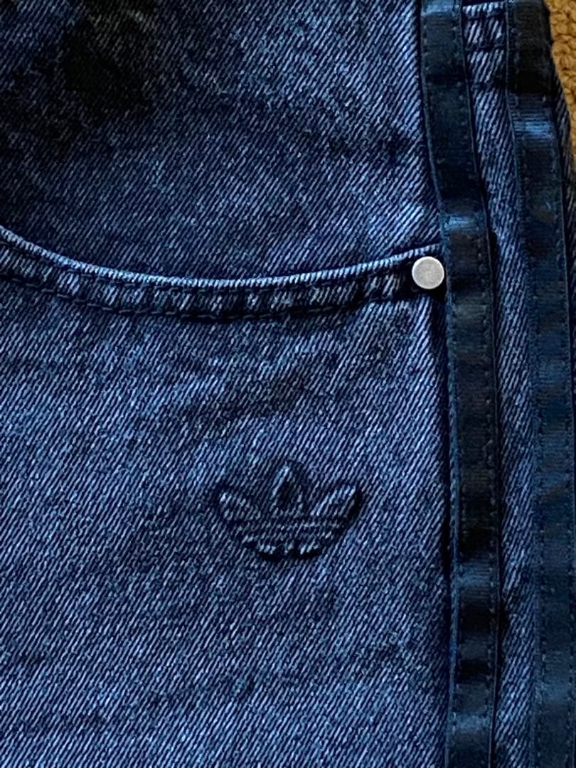 アディダス ADILENIUM シーズン 3 ルーズフィット デニムパンツ