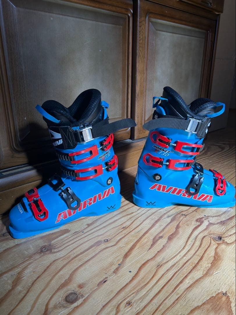 スキー AVIRIVA HORNET R130