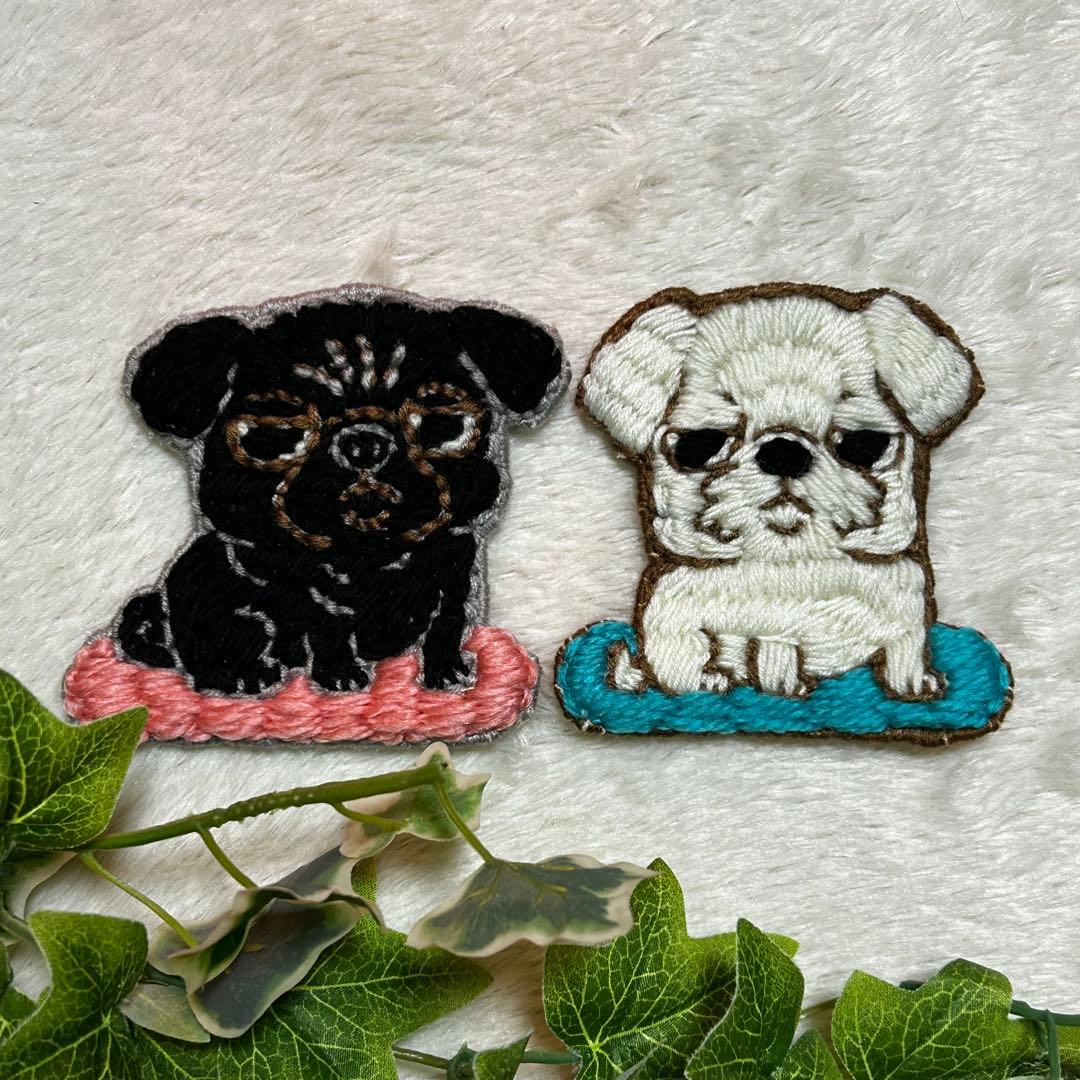 yuki様オーダー 内布付 不機嫌な黒パグ＆白ペキ お散歩バッグ かごバッグ