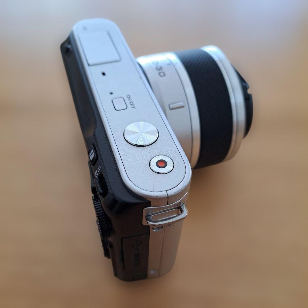 Nikon 1 J1 ズームレンズキット