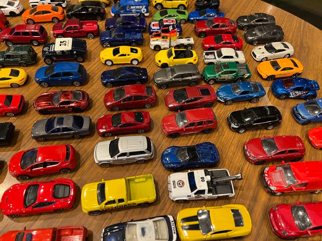 ミニカー　マジョレット　ホットウィール　まとめ売り約110台