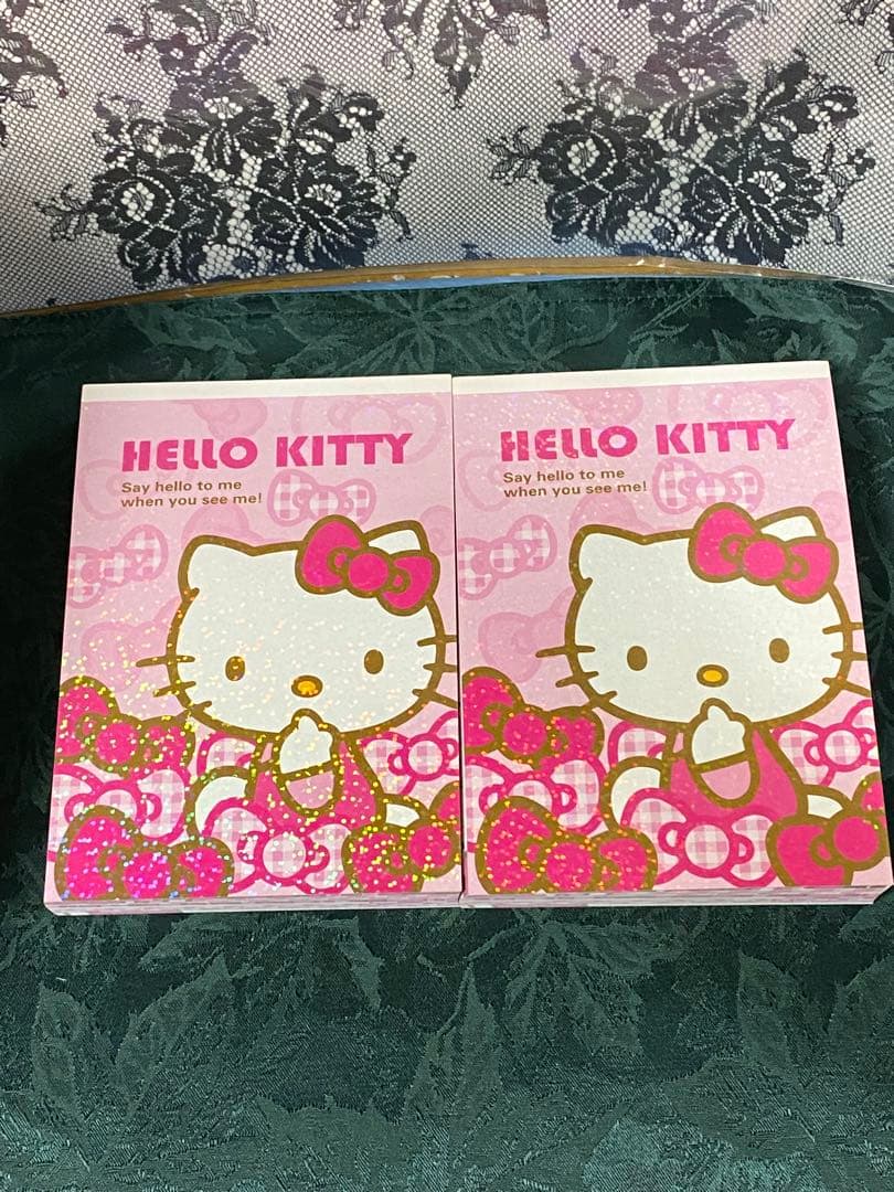 キティちゃん　メモ帳　ボリュームメモ　レトロ　サンリオ　キャラコレ　リボン