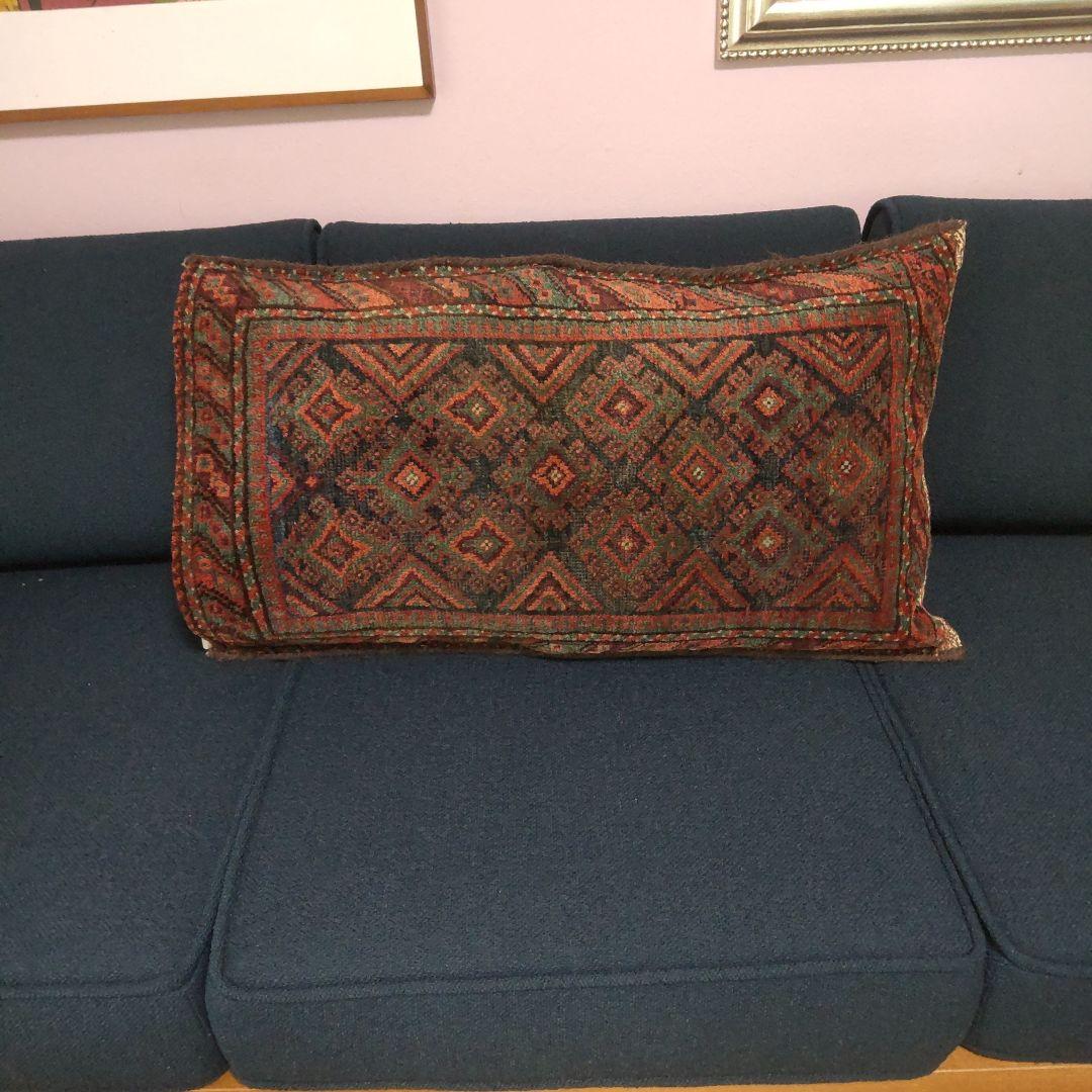 タイマニバルーチ　小さなラグ