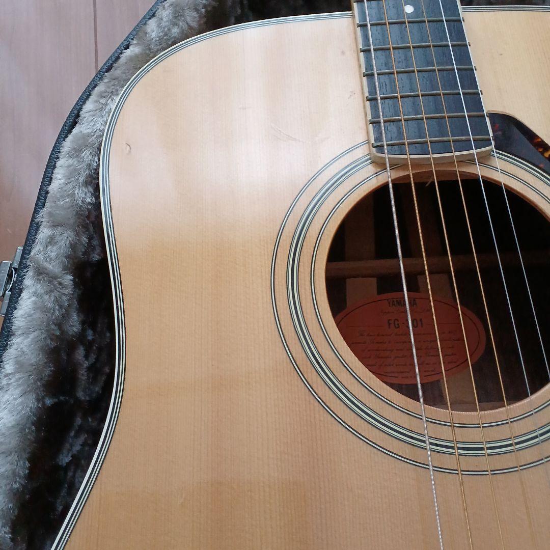 ヤマハFG301B ギター