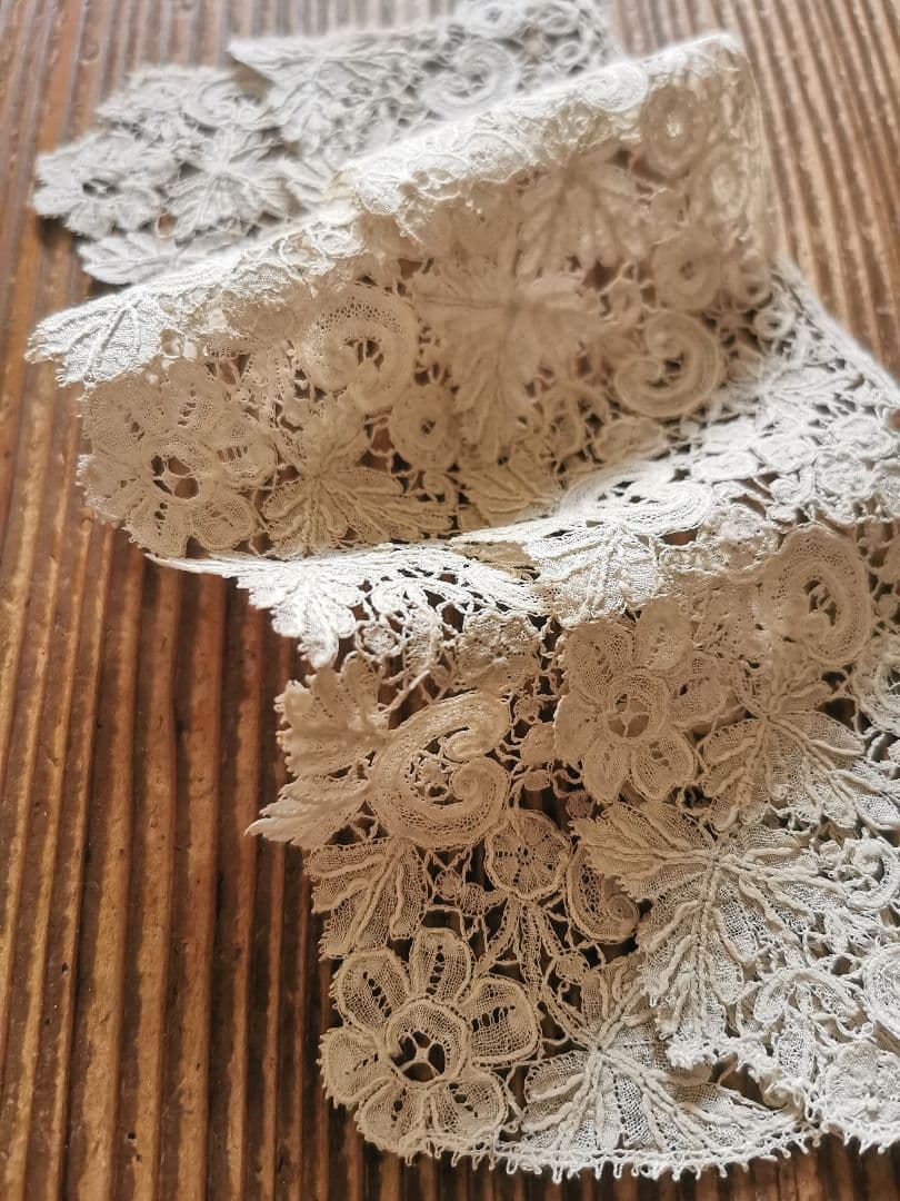 アンティーク ブリュッセルレース ポワンドローズ カフス用レース 付け襟 ペア