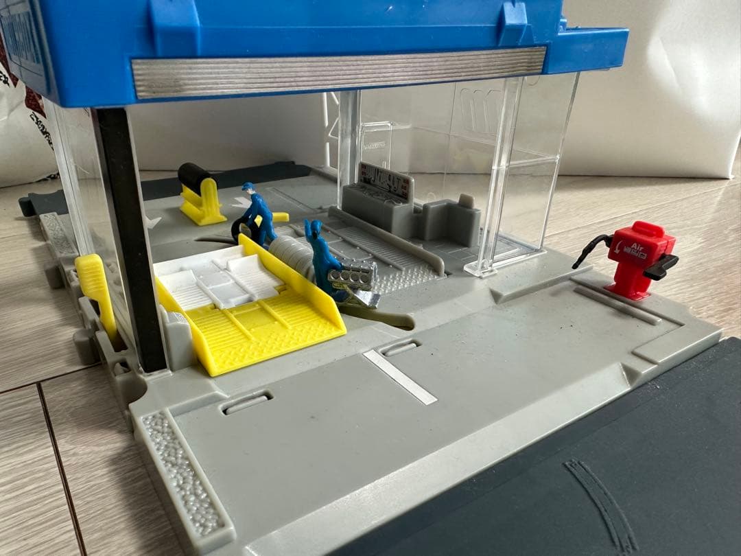 ミニカー MATCHBOX AUTO SHOP CHEVY SILVERADO 1500