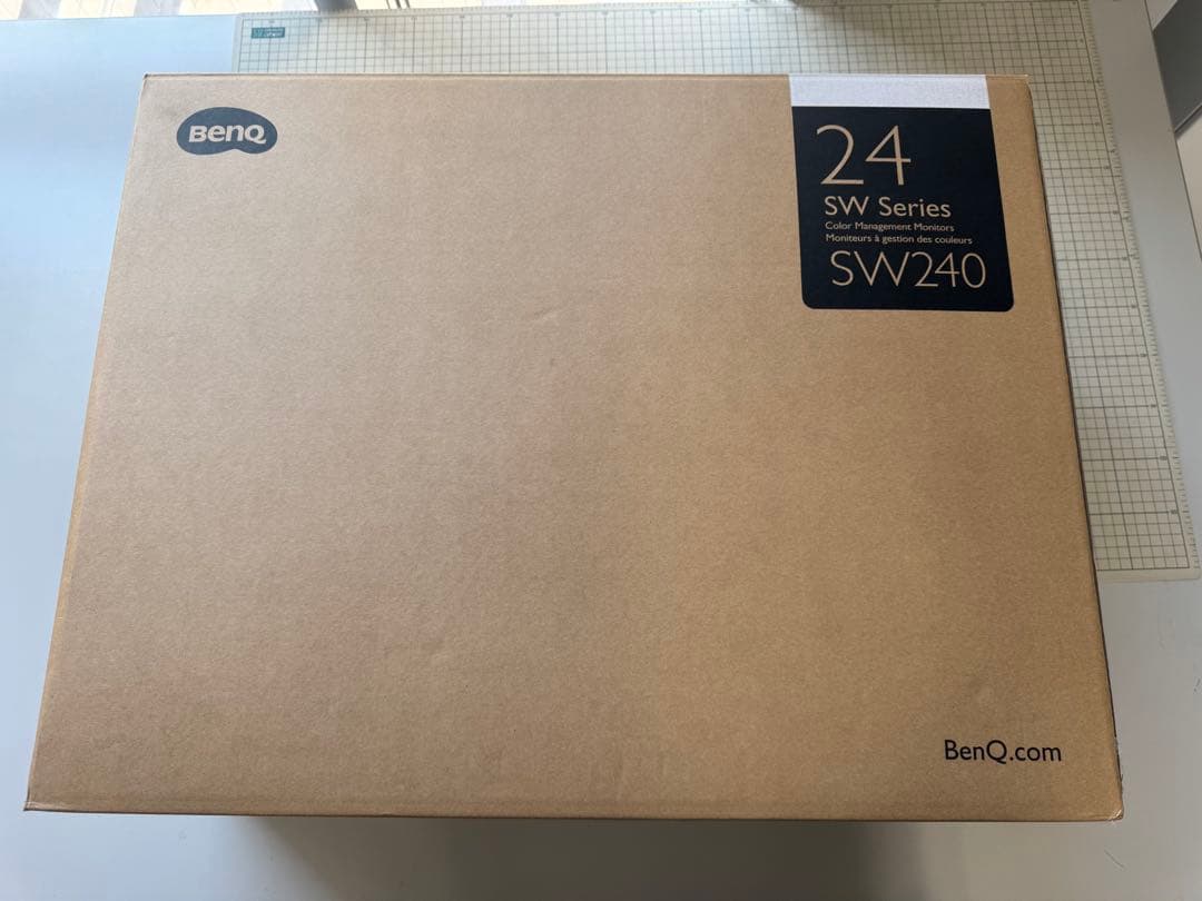 BenQ SW240 カラーマネジメントモニター 24.1インチ
