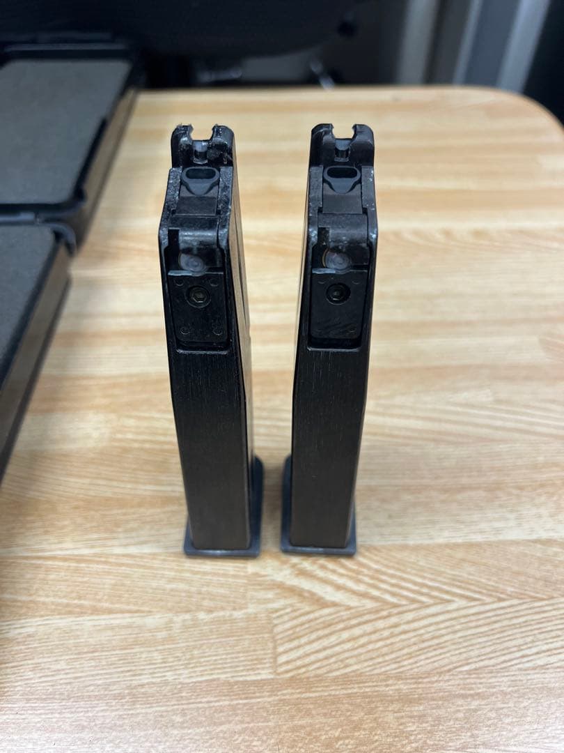 スライド式ガスガン　ベレッタ　日本製