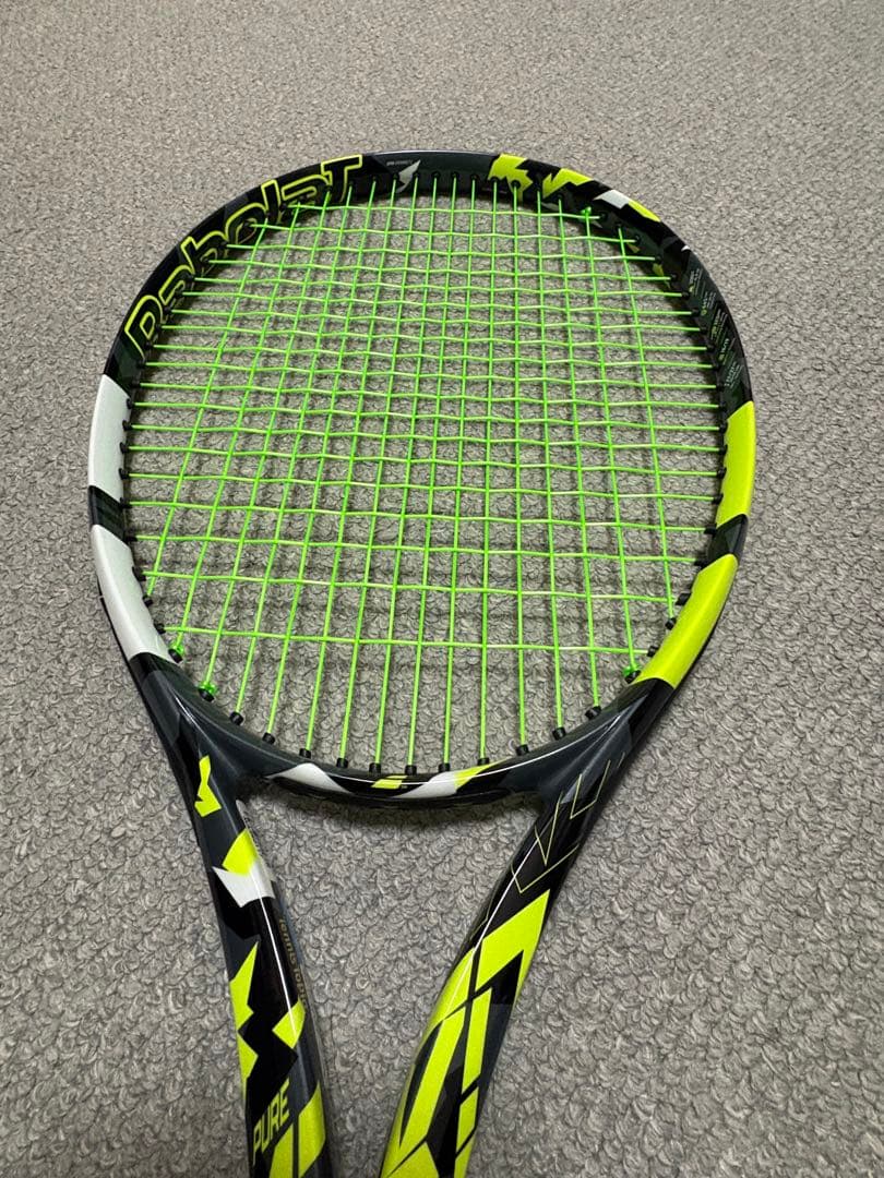 Babolat ピュアアエロ　テニストピア