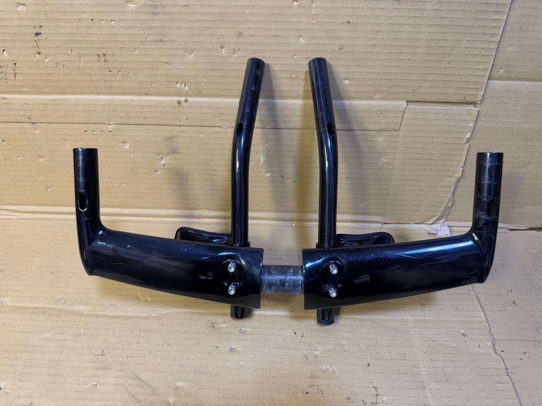 TTバイク　フルカーボン　ハンドル