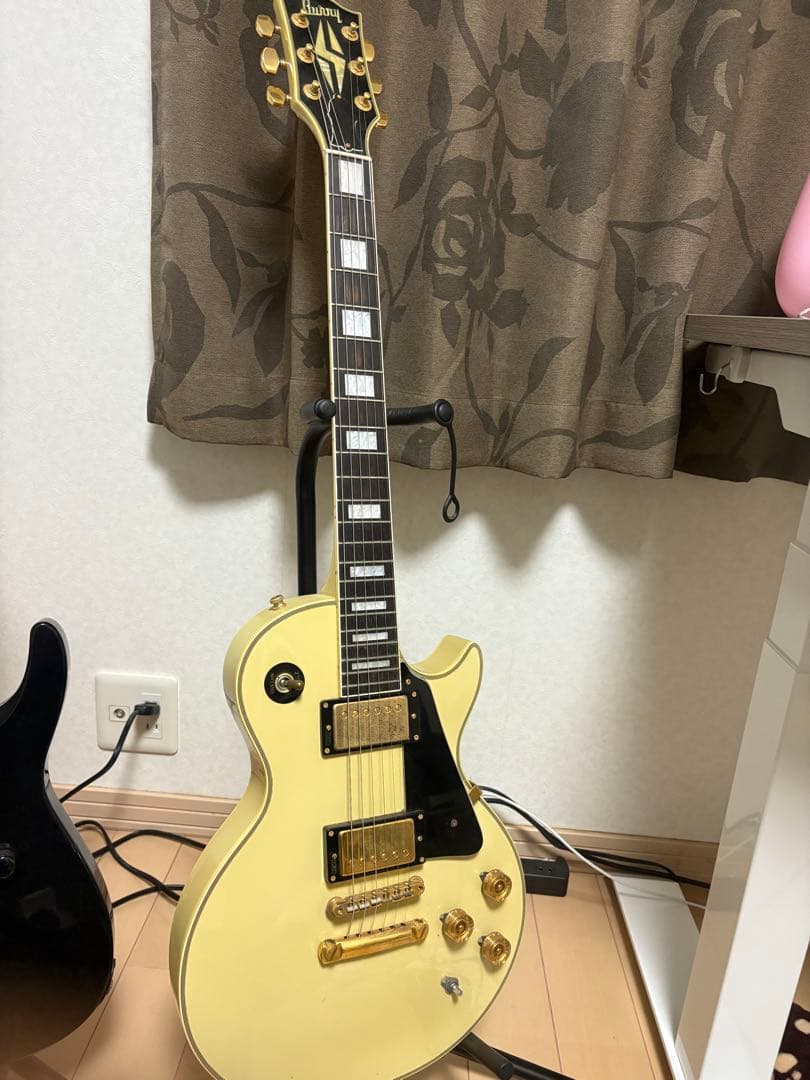 burnnyレスポールクリーム色 エレキギター