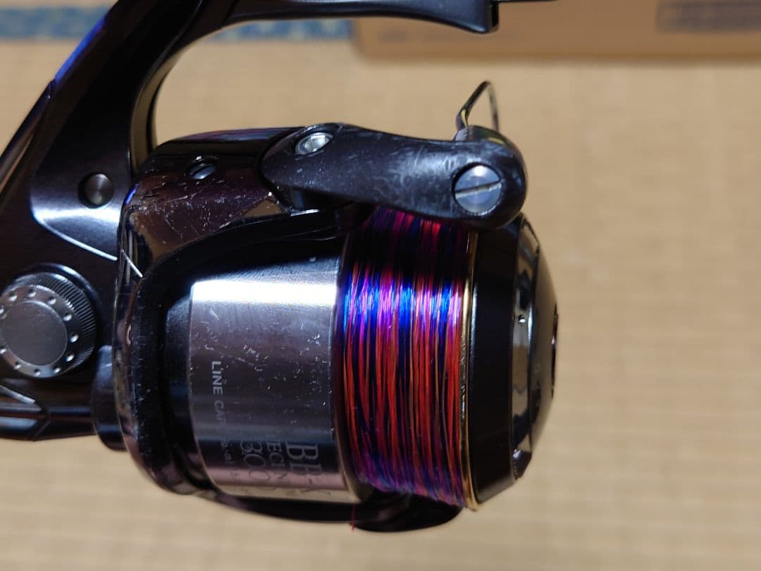 シマノBBXテクニウム3000　BBXスペシャル　ファイアブラッド