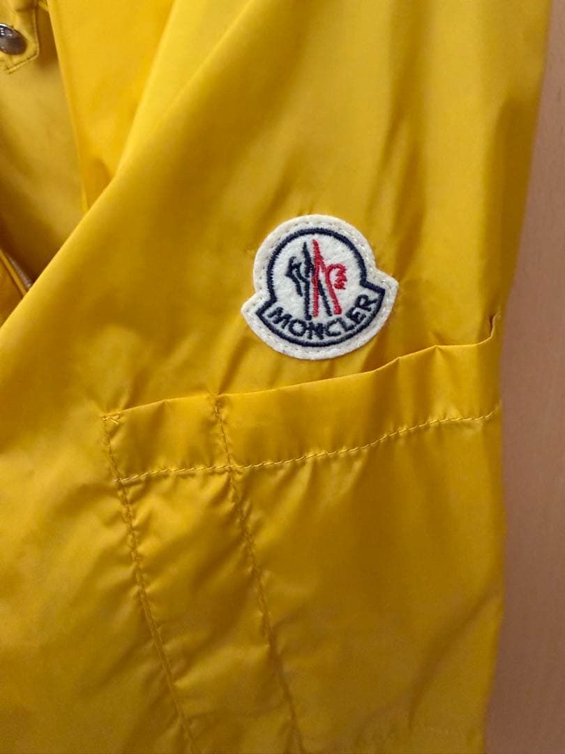 Moncler ナイロンジャケット 黄色　サイズ3