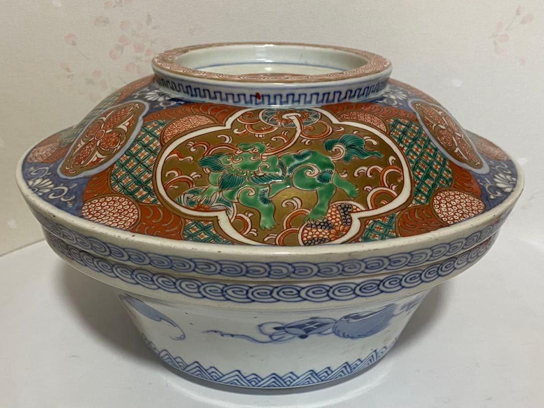 ♦古伊万里 染付 金襴手 獅子 宝尽くし紋様 蓋付き鉢 江戸時代後期 骨董品