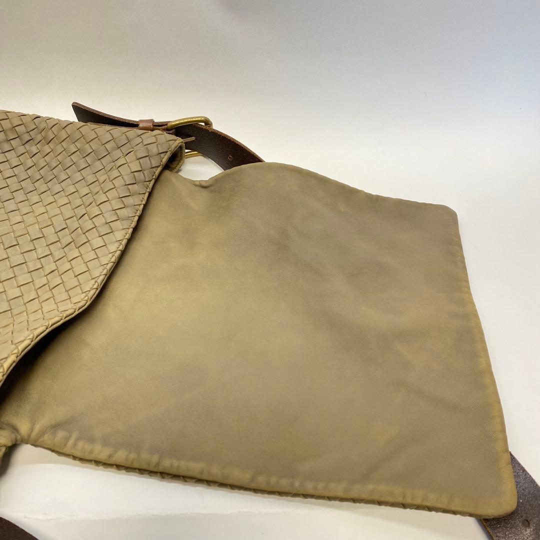 ボッテガヴェネタ ショルダーバッグ カーキ イントレチャート メッセンジャー