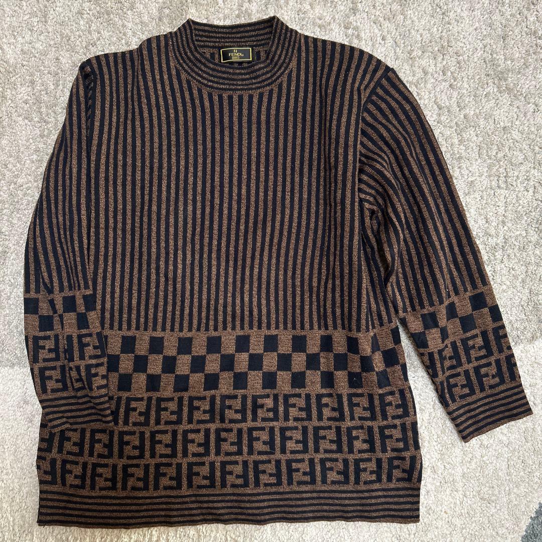 美品 FENDI ニットセーター