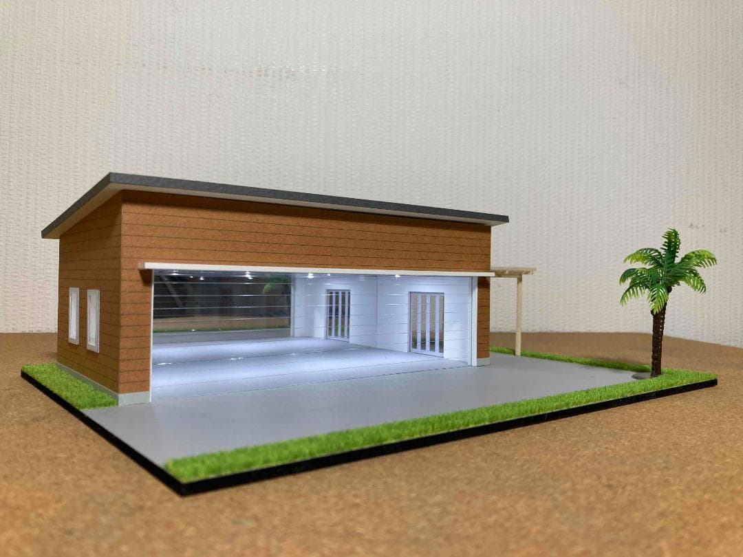 ミニカー専用ジオラマ：1/64 木造パーゴラ付ガレージ（ブラウン）