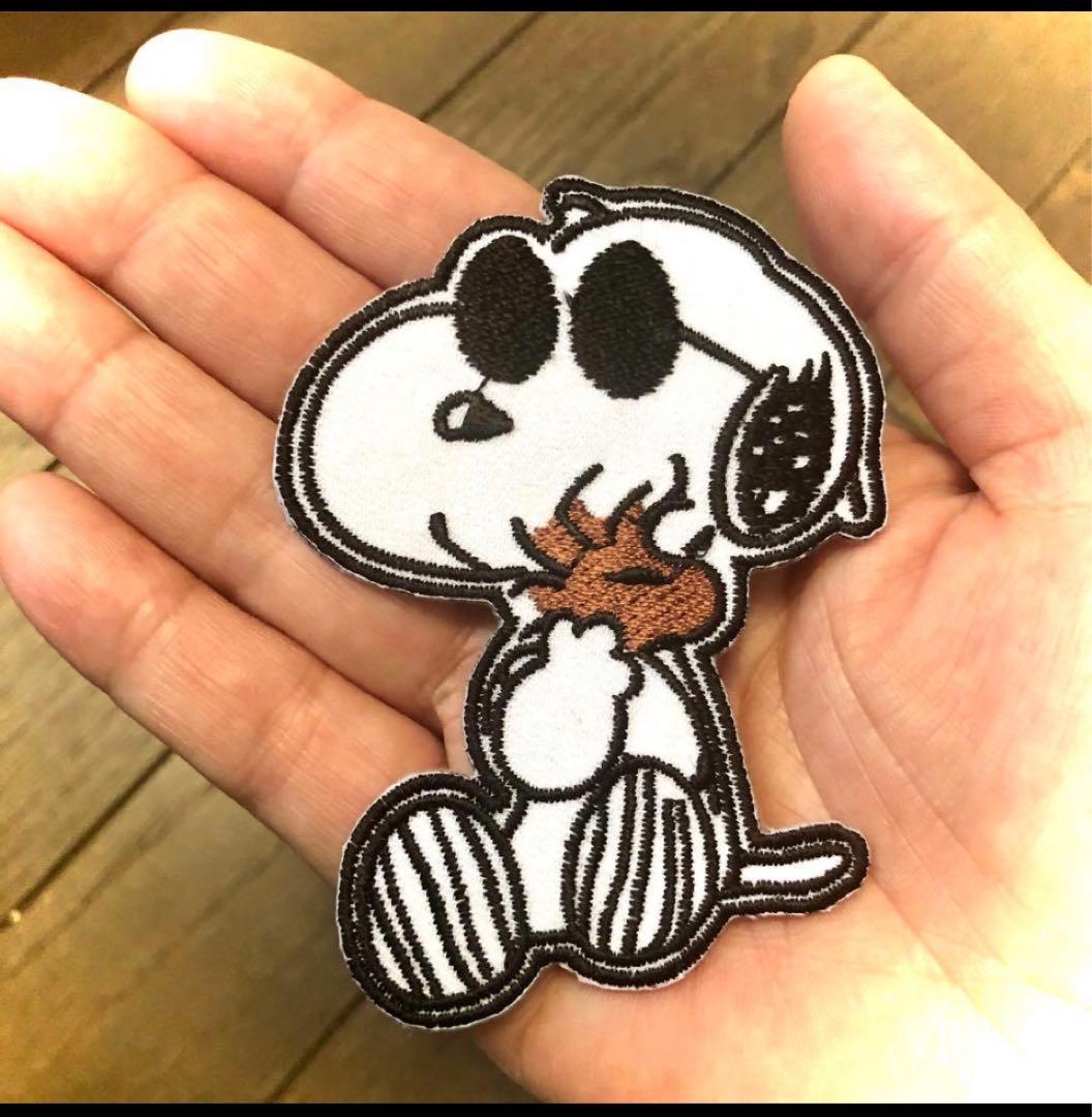 希少♤レア⚡グラサン❡スヌーピー❂ウッドストック⭐︎を抱っこする✿スヌ❆ワッペン