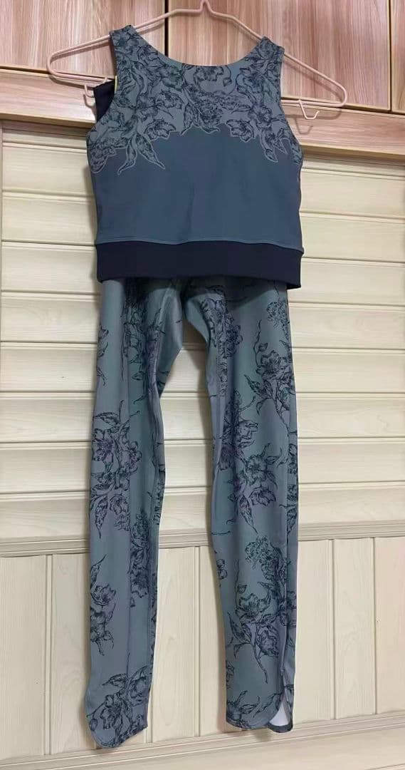 sukala　未使用スカーラセットアップ　上下