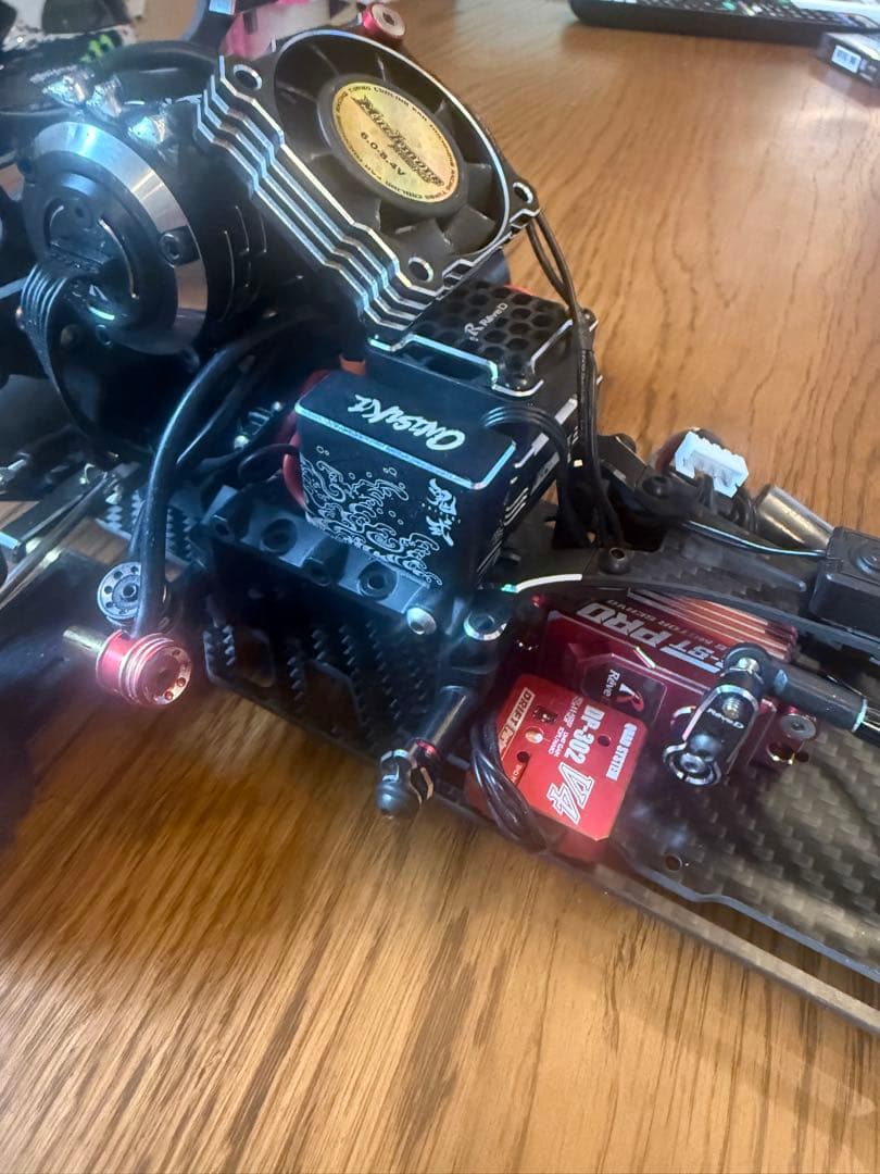 RaveD カーボンシャーシ RDX ナードダンパー