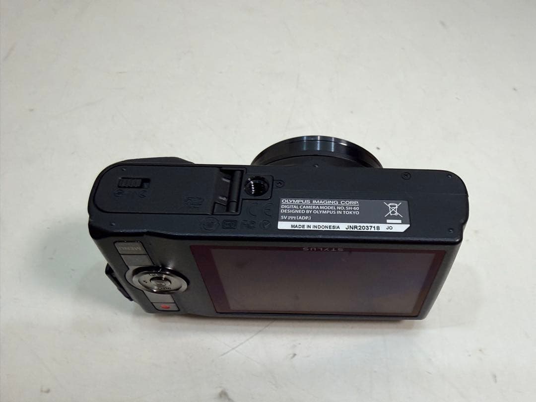 OLYMPUS STYLUS SH-60 メモリー8gb デジタルカメラ