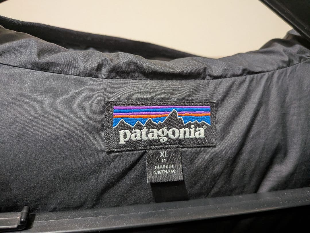 patagonia ブラック ダウンジャケット フード付き XL14