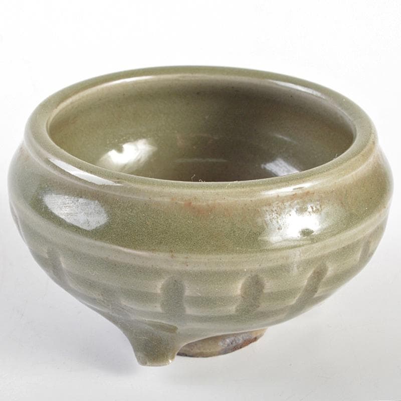 中国　龍泉窯青磁　刻線文　三足香炉　C　R6858E