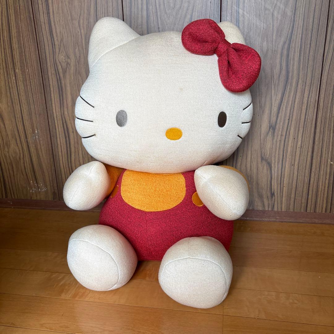 激レア　キティ特大ぬいぐるみ