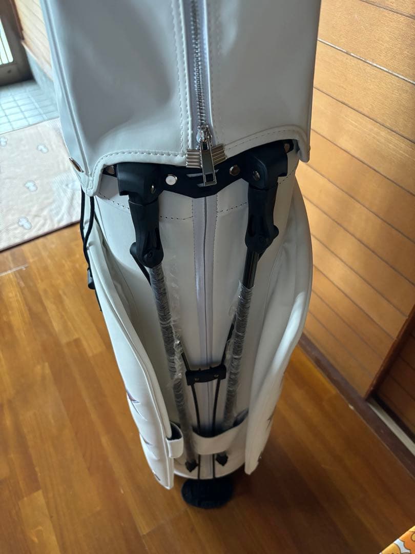 新品未使用☆タグ付き☆FIVESTAR☆ゴルフバッグ☆ホワイト☆星柄☆スタンド式