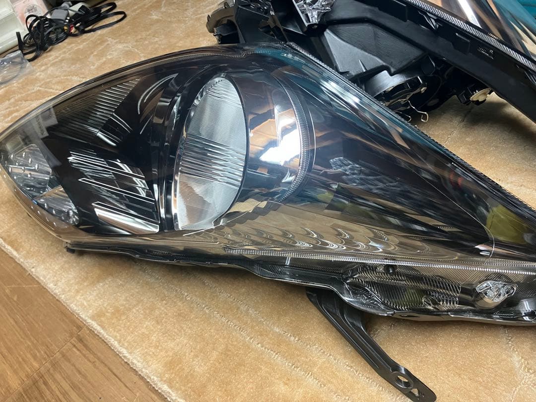 直接引取限定‼︎ ホンダ フリード GB3後期型ヘッドライト クリア 2個セット