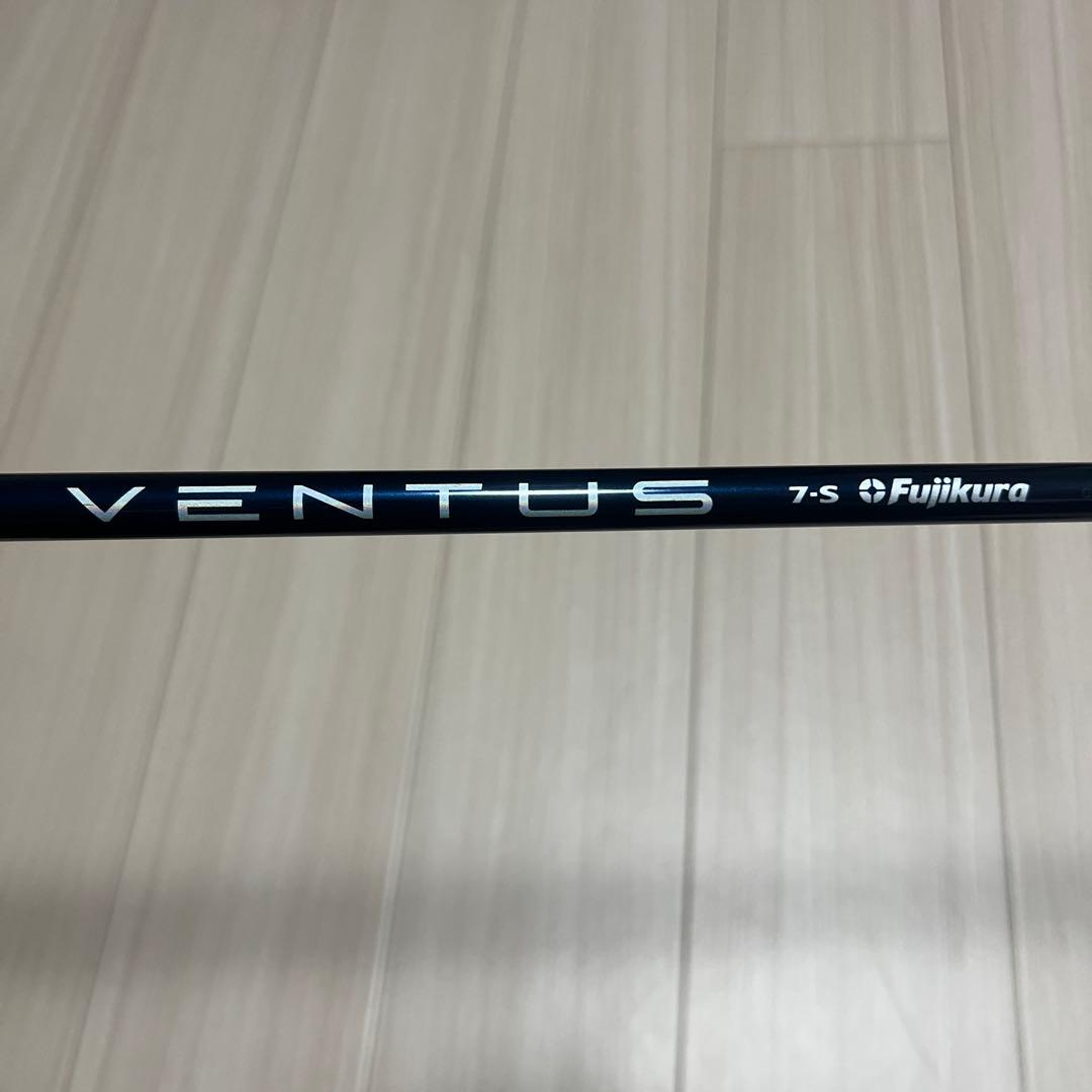 と*ー様 フジクラ VENTUS BLUE 7S タイトリストスリーブ ドライバ