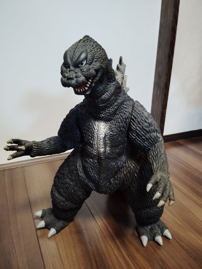 ゴジラ フィギュア