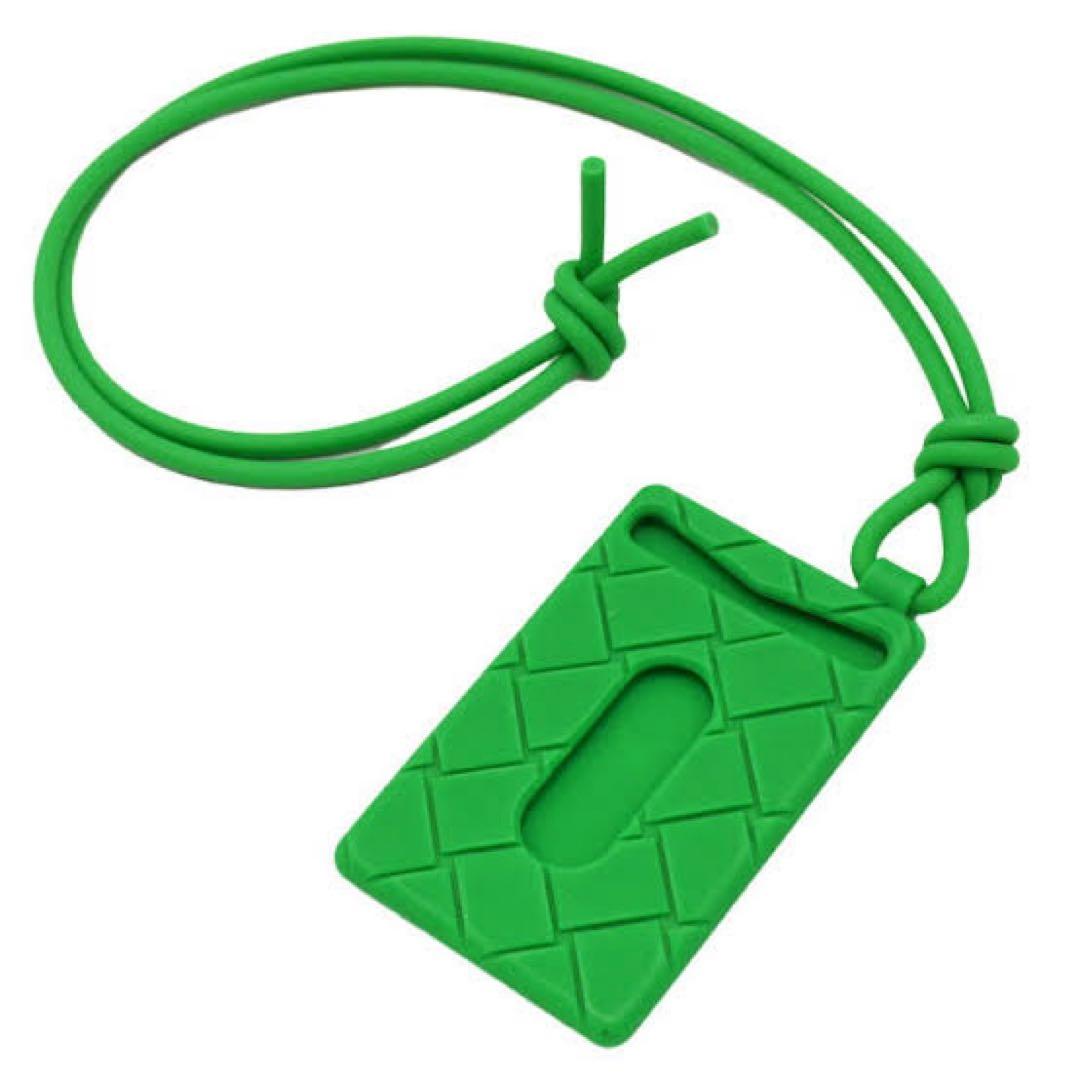 bottega veneta ストラップ付き カードケース