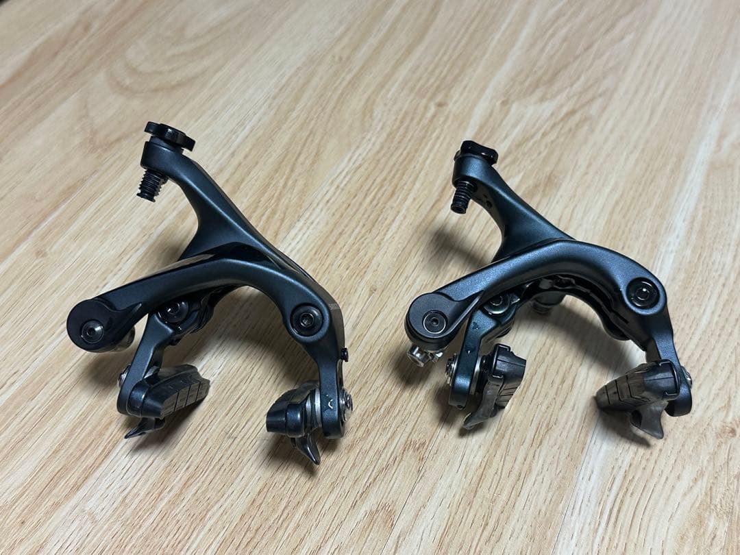 SHIMANO ULTEGRA R8000 ピポットブレーキ
