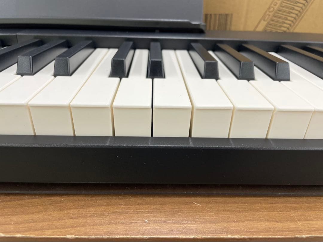 折りたたみ電子ピアノ　88鍵盤　充電タイプ　ブラック 鍵盤ライト機能あり