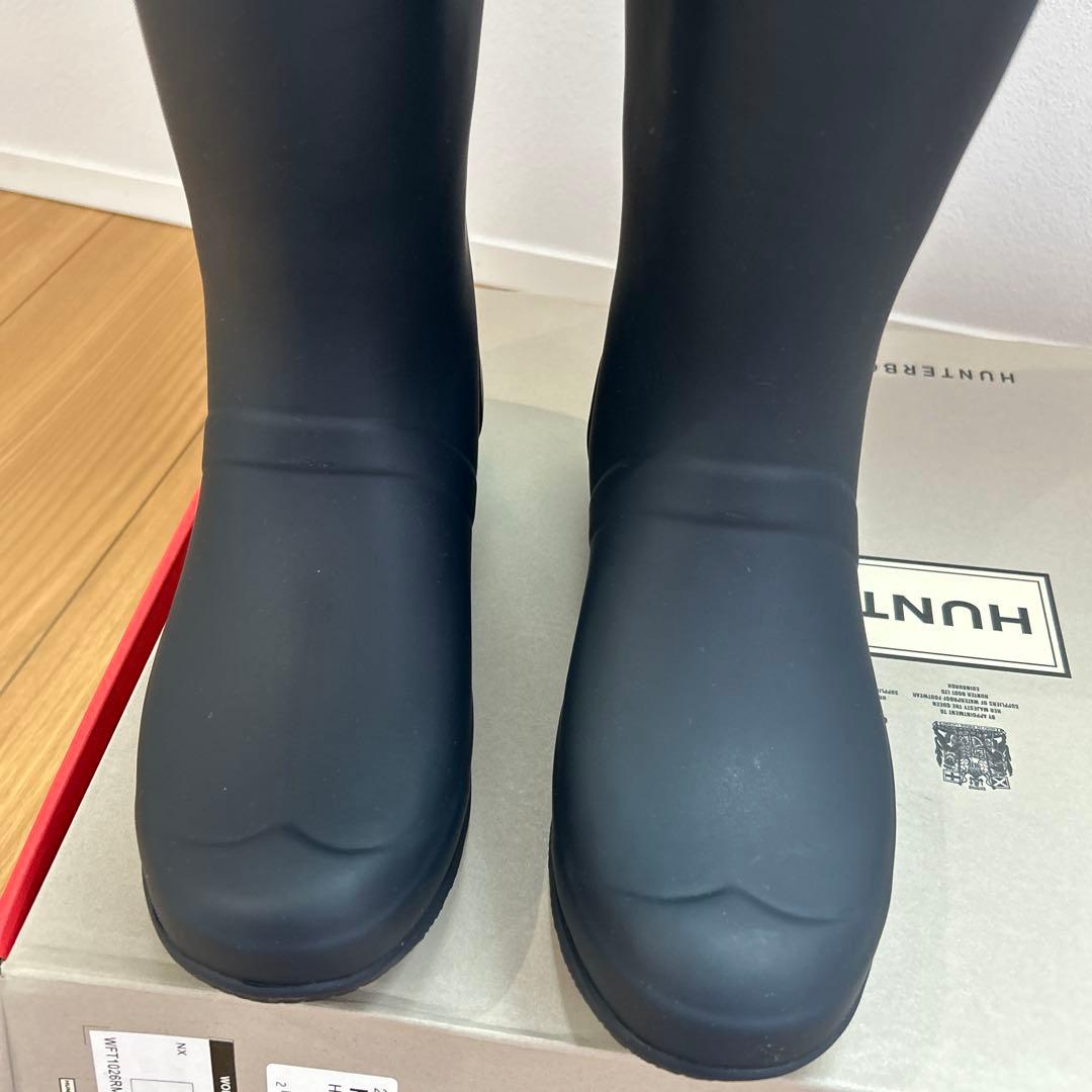 新品未使用HUNTER ネイビー長靴　24センチ