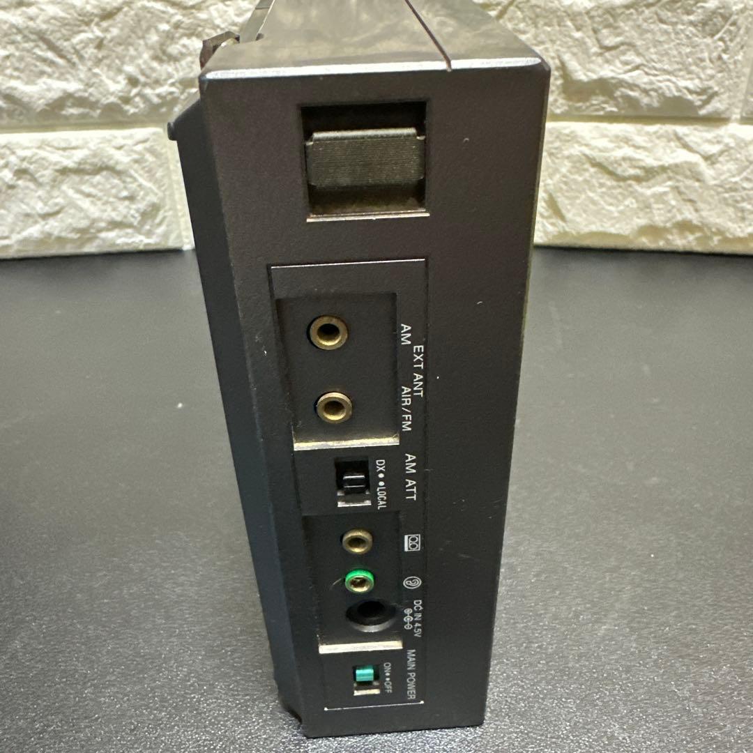 ラジオの王様 　SONY ソニー ICF-2001D 通電、動作確認済　雑あり